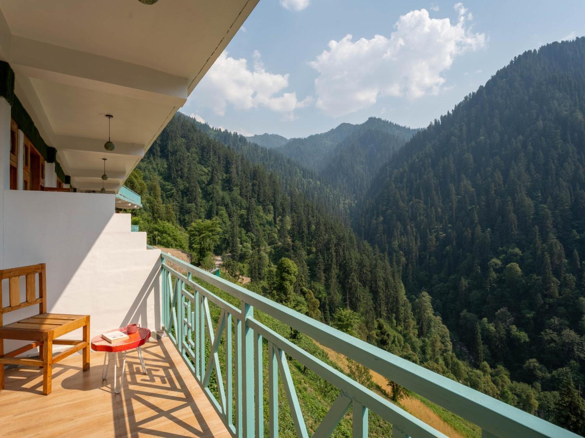 Moustache Shoja, Jibhi Hostel Exterior foto