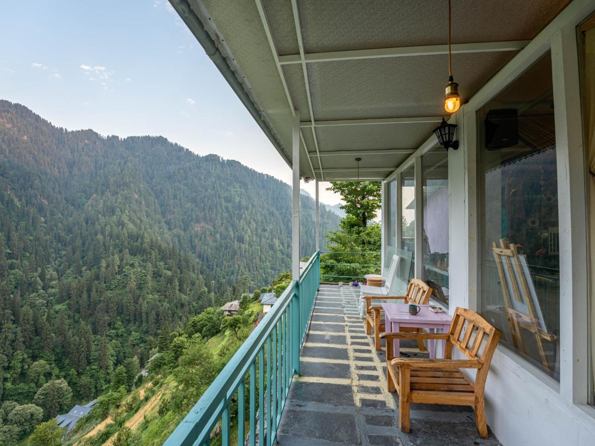 Moustache Shoja, Jibhi Hostel Exterior foto